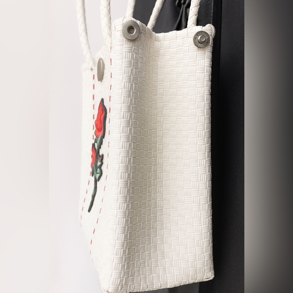 Handwoven Mexican Tote Bag with Red Rose Embroidery –White Plastic Handmade - Picture 5 of 8